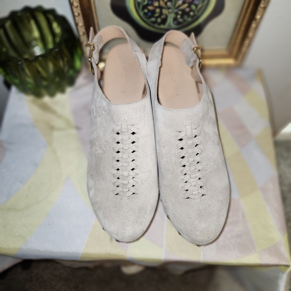 Pilcro Kilty Clogs - Picture 7 of 8